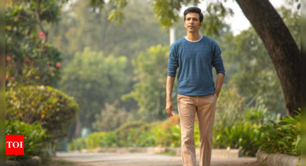 1 घंटे में 5000 कदम चलने से 30 मिनट में समान कदम चलने की तुलना में अधिक कैलोरी कैसे बर्न की जा सकती है