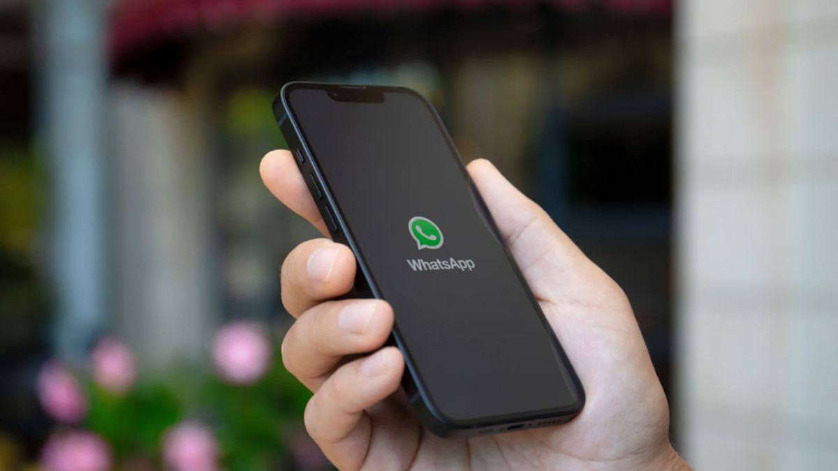 WhatsApp में अब कोई Miss नहीं करेगा आपका स्टेटस, आ गया अब तक का सबसे तगड़ा फीचर