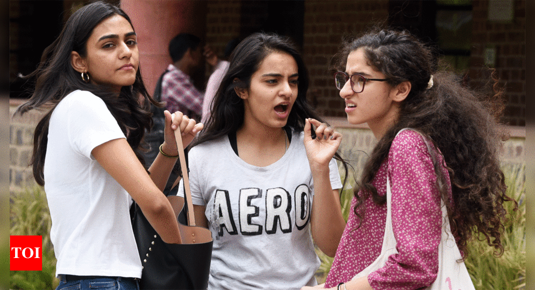 कनाडा में अध्ययन करने की आशा रखने वाले छात्रों को दो बार सोचना चाहिए: भारत के वापस बुलाए गए दूत अलार्म क्यों बजा रहे हैं?