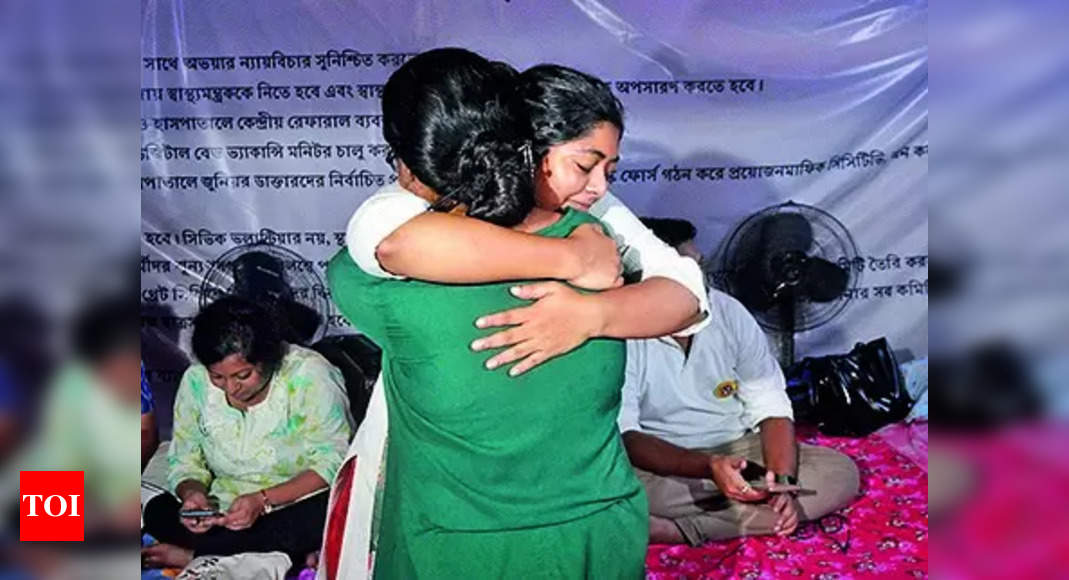 धमकी, जबरन वसूली के आरोप में डॉक्टरों, छात्रों को आरजी कर से प्रतिबंधित किया गया | भारत समाचार