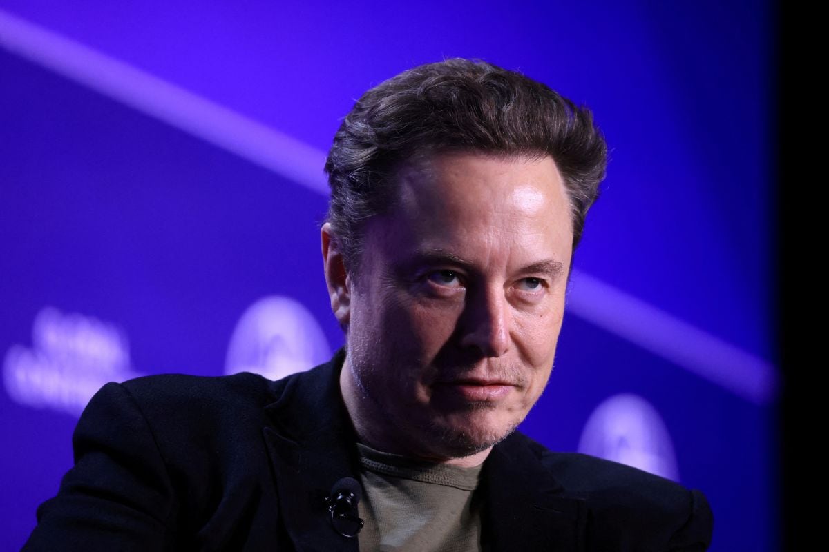 Government Says No Auction of Satellite Spectrum; Elon Musk Hails Decision