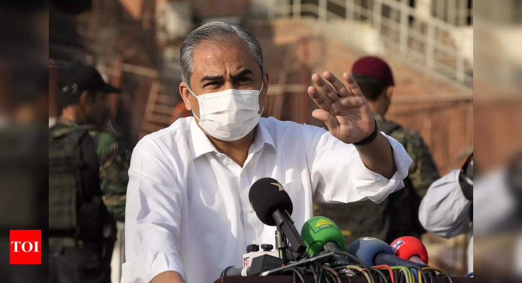 चैंपियंस ट्रॉफी के लिए हाइब्रिड मॉडल वार्ता के बीच पीसीबी अध्यक्ष नकवी ने एमिरेट्स बोर्ड प्रमुख से बातचीत की | क्रिकेट समाचार