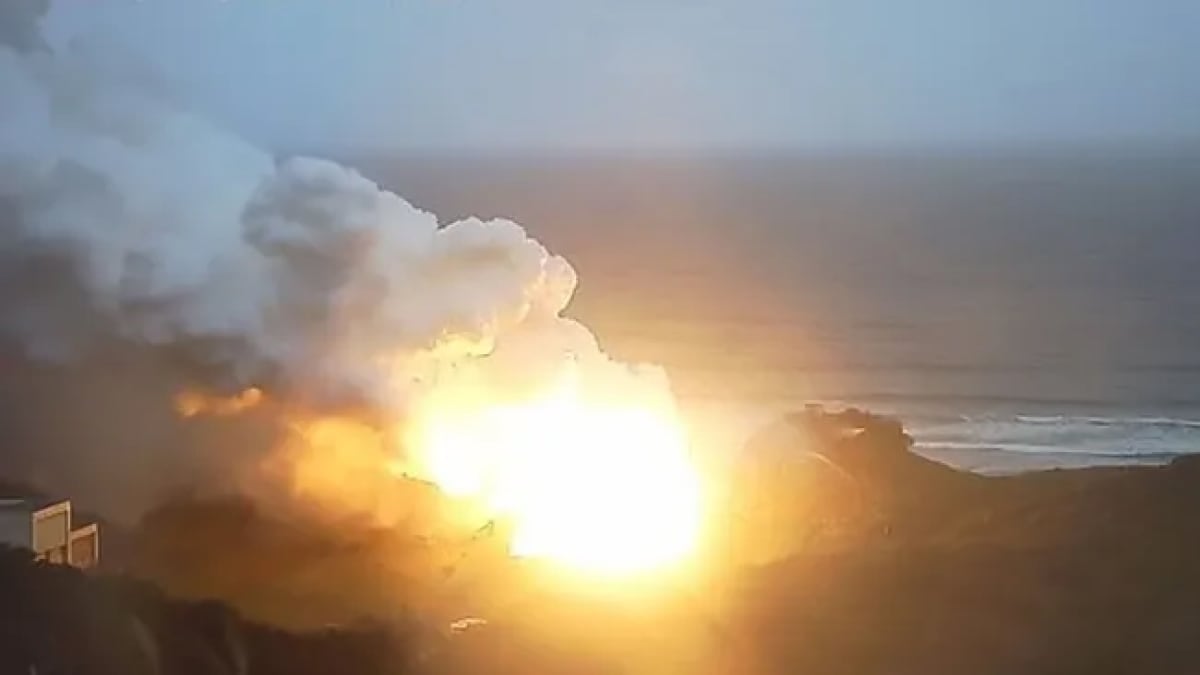 Japanese Rocket Epsilon S’ Engine Explodes for the Second Time During Testing