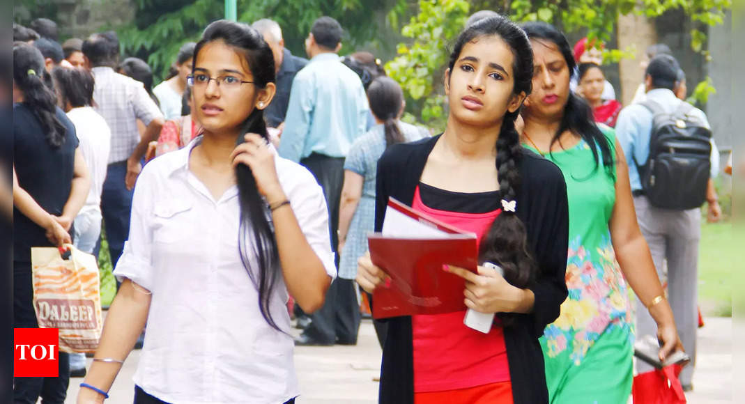 यूजीसी ने 2024 के लिए ओडीएल और ऑनलाइन कार्यक्रमों में नामांकन के लिए नए दिशानिर्देश जारी किए, यहां देखें