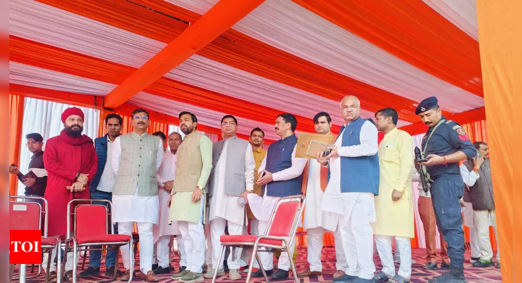 राज्य स्तरीय महर्षि वाल्मिकी जयंती समारोह: तैयारियों की समीक्षा के लिए मंत्रियों ने कार्यक्रम स्थल का दौरा किया | जिंद समाचार