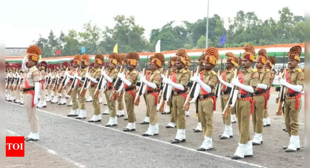 पुलिस भर्ती परीक्षा में फर्जी एडमिट कार्ड का इस्तेमाल करने के आरोप में यूपी की महिला गिरफ्तार