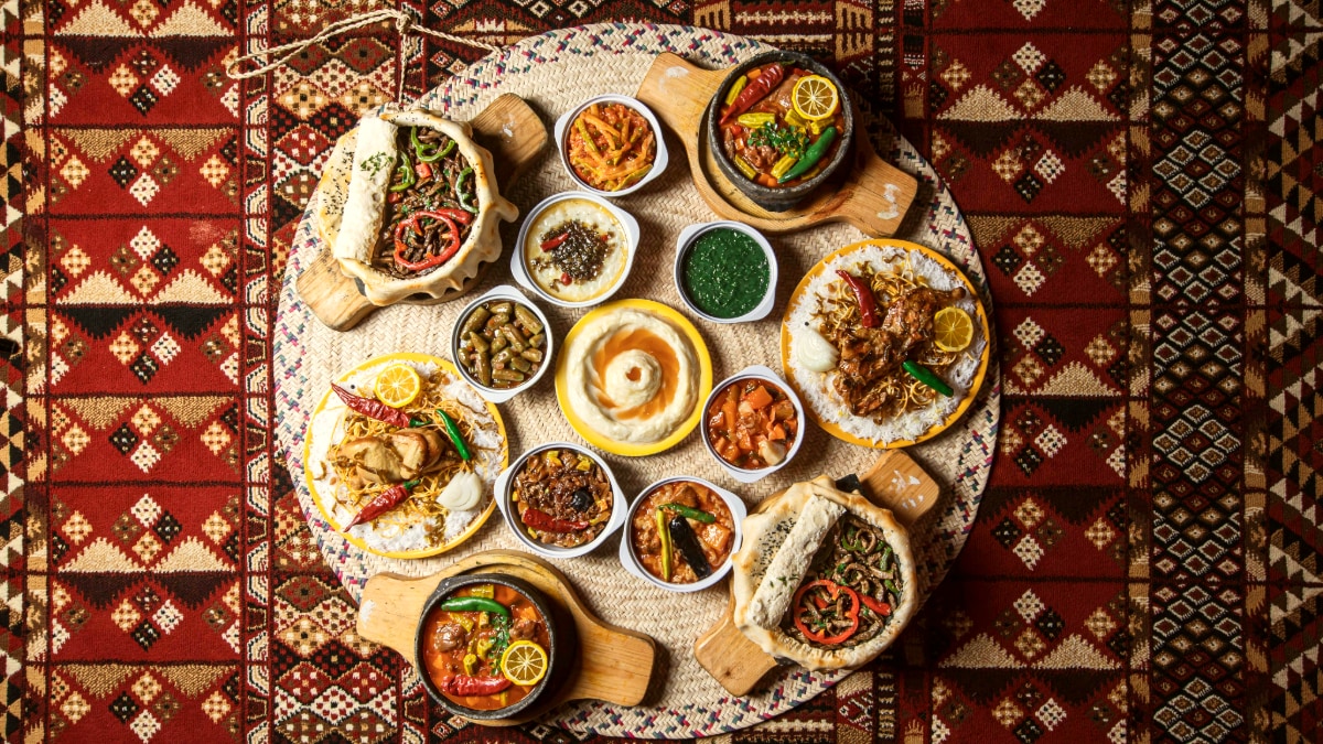 सऊदी को हर खाने-पीने के शौकीन की यात्रा सूची में क्यों होना चाहिए?