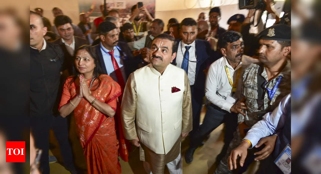 गौतम अडानी ने महाकुंभ 2025 का दौरा किया, अपने बेटे जीत अडानी की शादी की तारीख का खुलासा किया