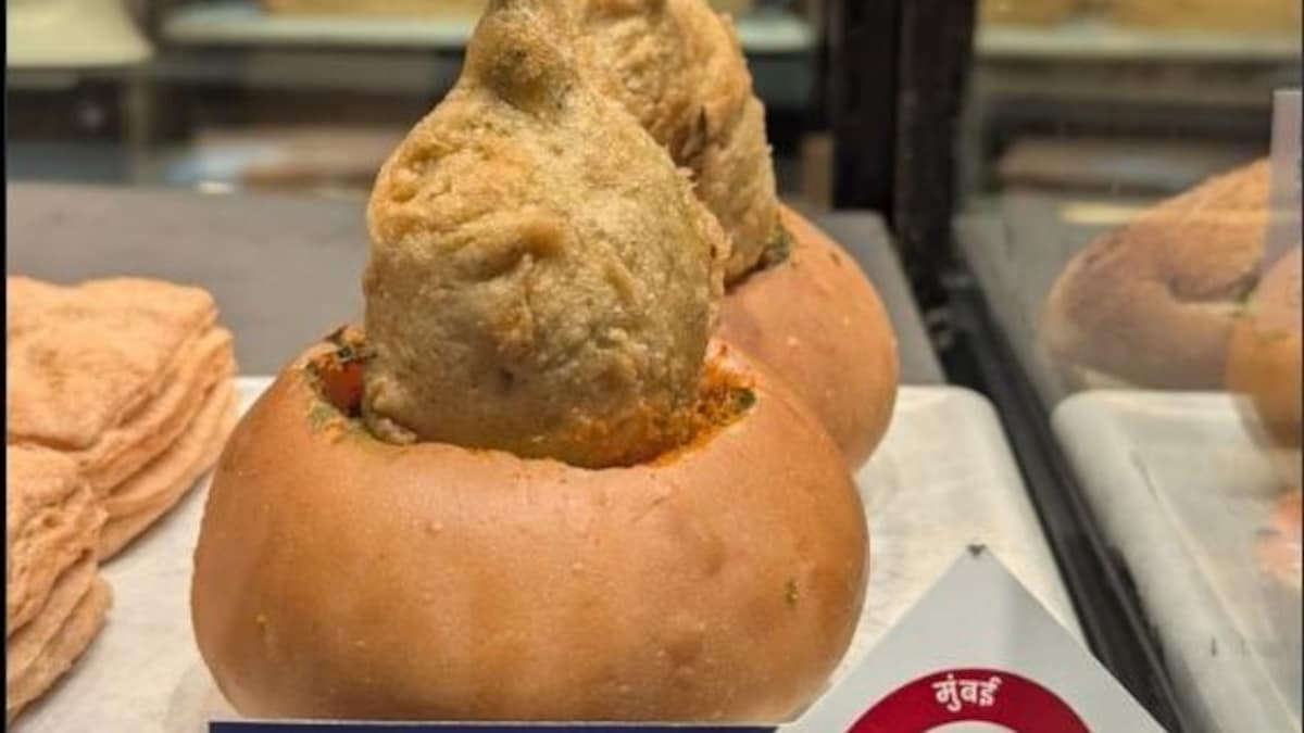 "मुंबईवासी गुस्से में हैं": रिवर्स वड़ा पाव पर इंटरनेट का गुस्सा