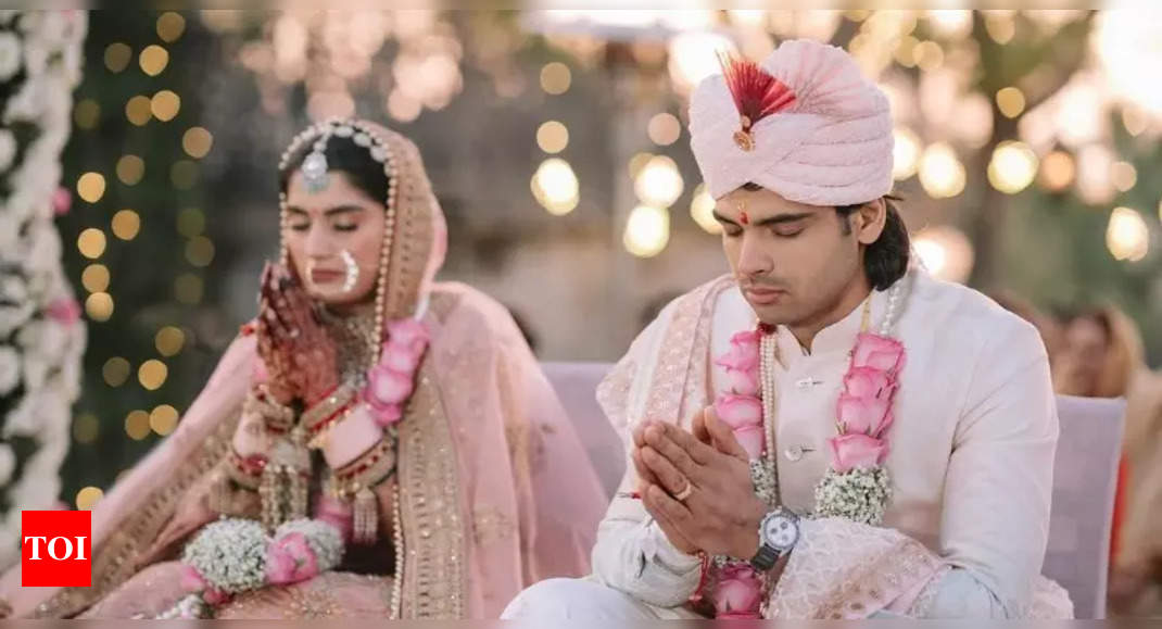 हिमानी मोर: ओलंपियन नीरज चोपड़ा की पत्नी हिमानी मोर कौन हैं? |