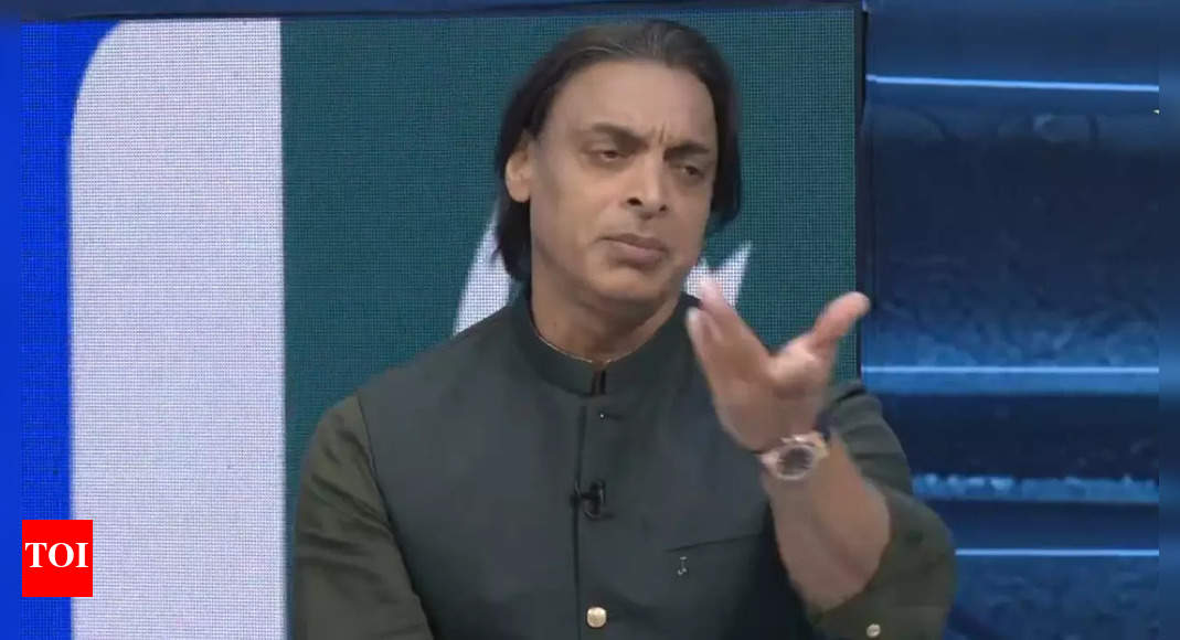 Shoaib Akhatar ने Live TV पर मोहम्मद हाफेज़ को भुनाया: 'पाकिस्तान मेई क्रिकेट टैलेंट हॉट टोह डिक जेटा' - वॉच | क्रिकेट समाचार