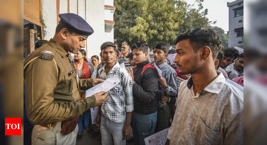 UPPSC स्टाफ नर्स मेन्स एड एडमिट कार्ड 2023 जारी किया गया, यहाँ डाउनलोड करने के लिए सीधा लिंक है