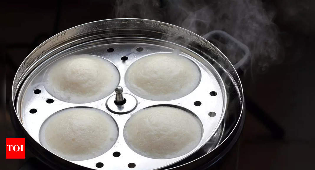 बेंगलुरु इडली मिलावट: 54 IDLI नमूने इस शहर में कैंसर पैदा करने वाले प्लास्टिक के साथ मिलकर |