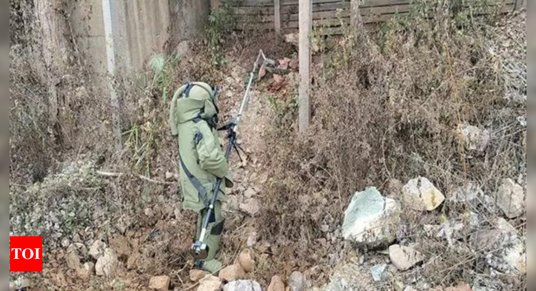 मणिपुर: भारतीय सेना, असम राइफल्स कई संयुक्त अभियानों में हथियार, गोला -बारूद की वसूली | गुवाहाटी न्यूज