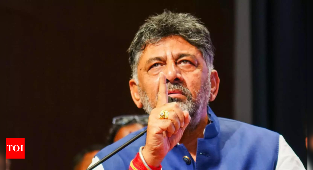 'मैं एक जन्मजात हिंदू हूं': शिवकुमार की पार्टी में आलोचकों के लिए पुशबैक। क्या कांग्रेस को चिंतित होना चाहिए? | भारत समाचार