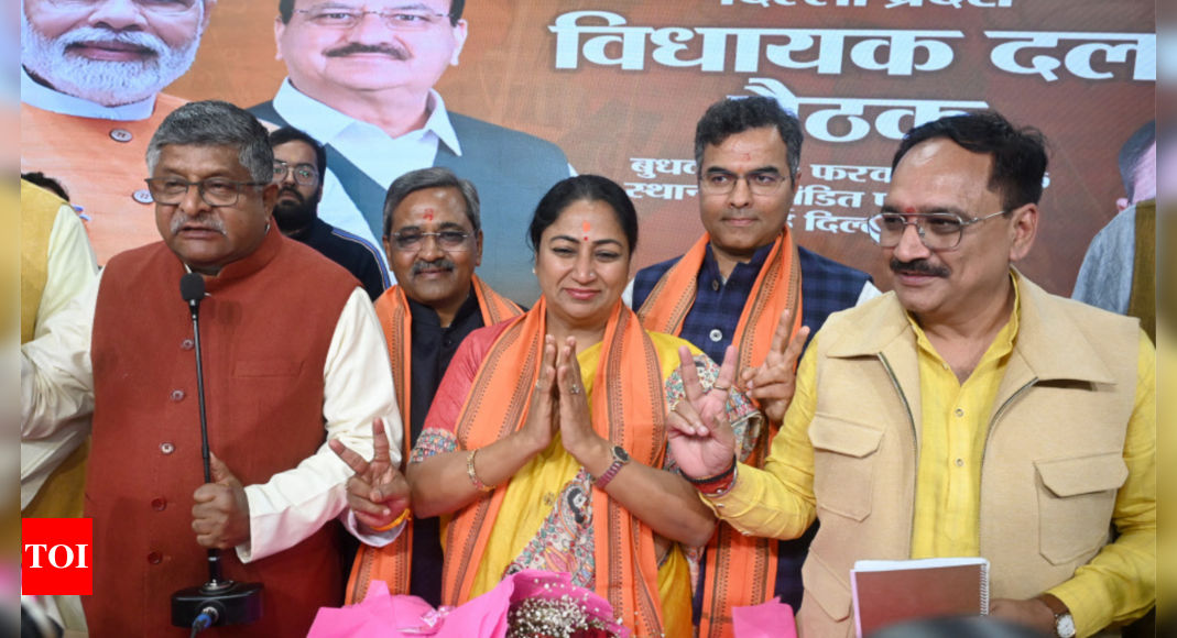 रेखा गुप्ता दिल्ली सीएम है: भाजपा फिर से आश्चर्यचकित है, हैवीवेट पर पहली बार एमएलए भारत समाचार