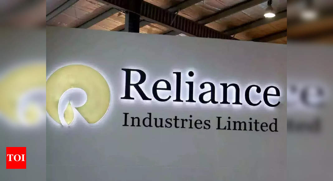 RIL 383CR के लिए Dahej के Nauyaan शिपयार्ड में 74% खरीदने के लिए सेट है