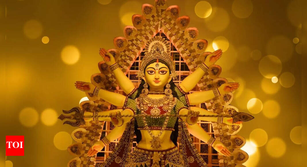 चातरा नवरात्रि 2025 जब यूएसए में शुरू हो रहा है? अलग -अलग यूएसए टाइम ज़ोन (ईटी, पीटी, सीटी और अधिक) में सटीक तारीख और घाटस्थपना पूजा टाइमिंग