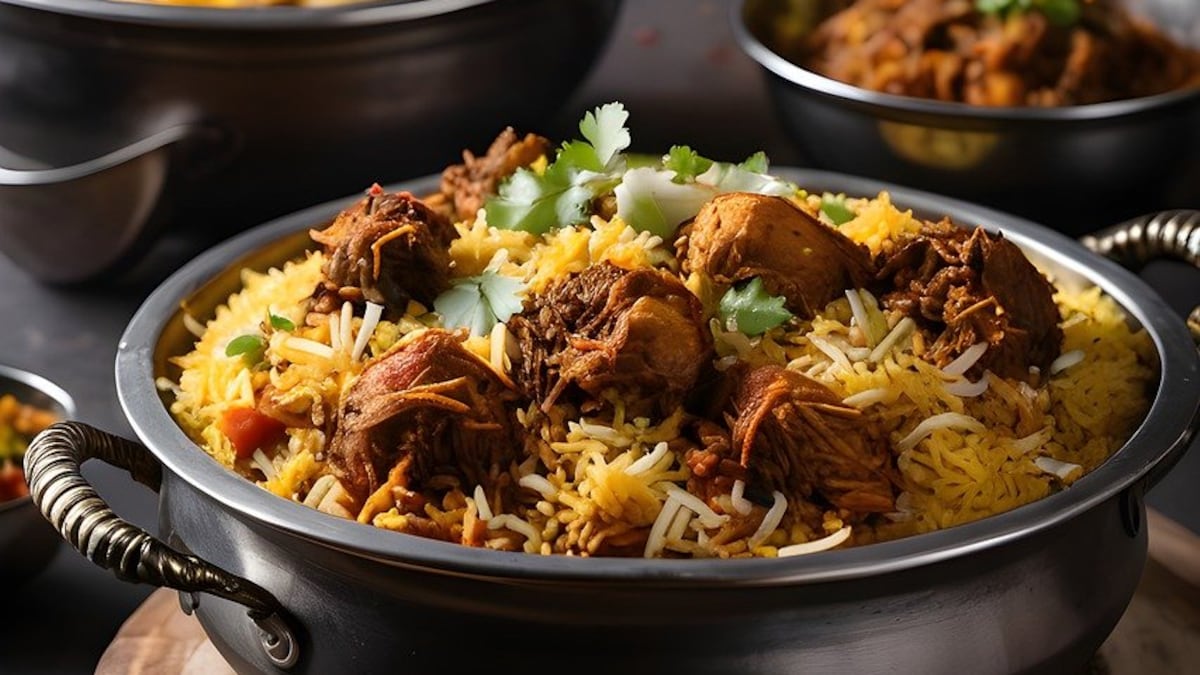 चिकन मंडी बिरयानी नुस्खा: 7 सरल चरणों में इस स्वादिष्ट चावल डिश कैसे बनाएं