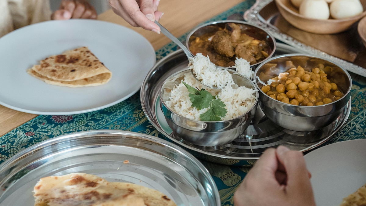 यूएस मैन्स वायरल पोस्ट इंडियन फूड स्पार्क्स बैकलैश की आलोचना करते हुए