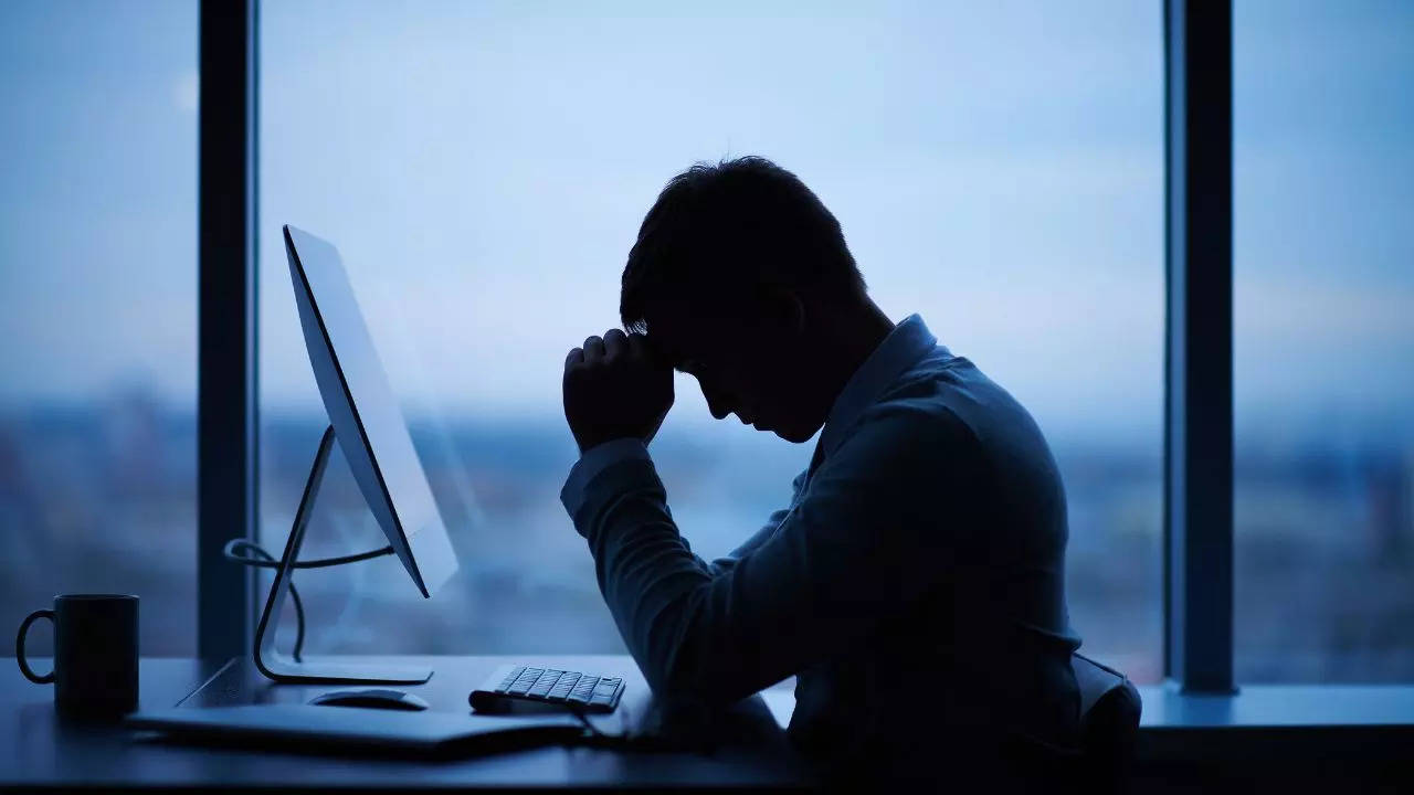 5 सूक्ष्म संकेत आपके बॉस चाहते हैं कि आप छोड़ दें - और क्या करना है