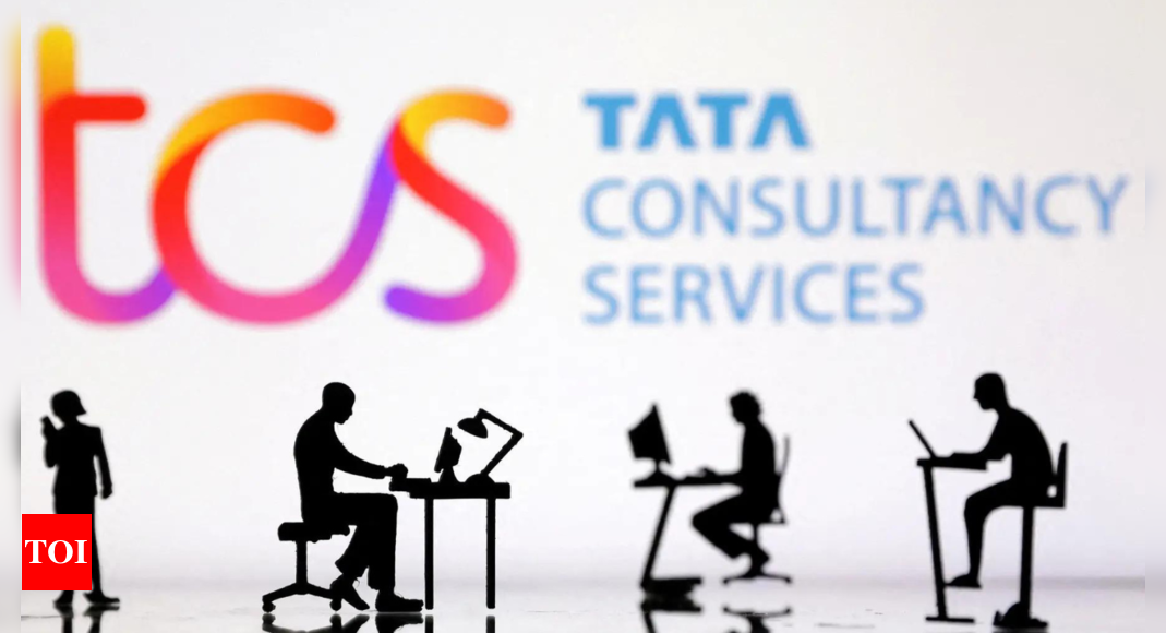 TCS राजस्व वृद्धि Q4 में 2.5% तक धीमा हो जाती है