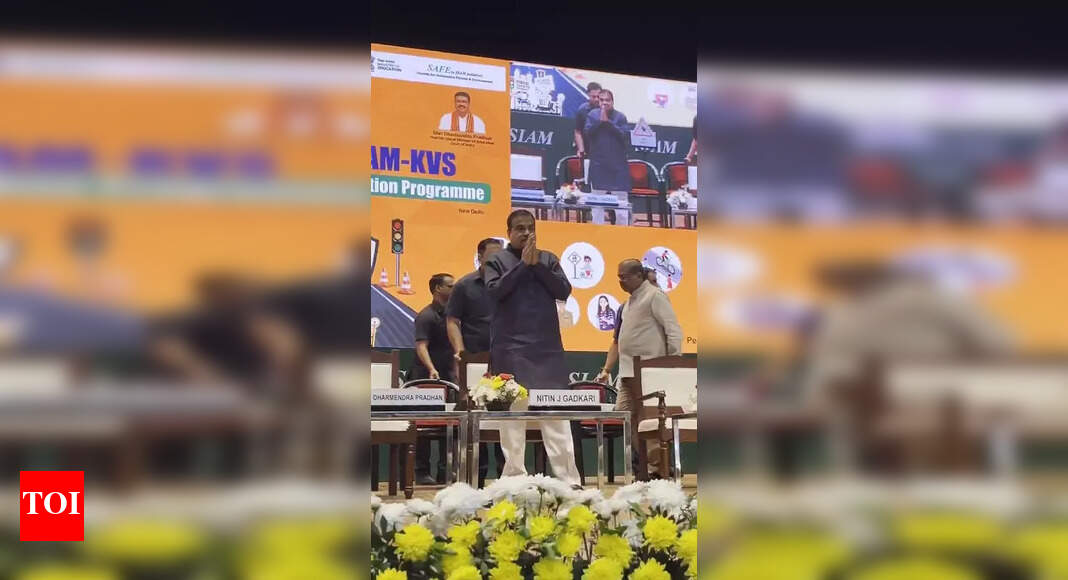 केंद्र ने 30 करोड़ छात्रों को लक्षित करने वाले सड़क सुरक्षा शिक्षा ड्राइव को लॉन्च किया