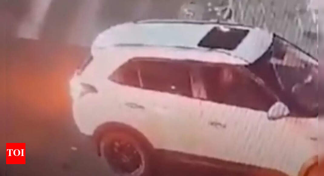बेंगलुरु टेकी पर कार चलती है, उसे मारने के बाद, उसने ड्राइवर के लिए सिगरेट खरीदने से इनकार कर दिया। बेंगलुरु न्यूज