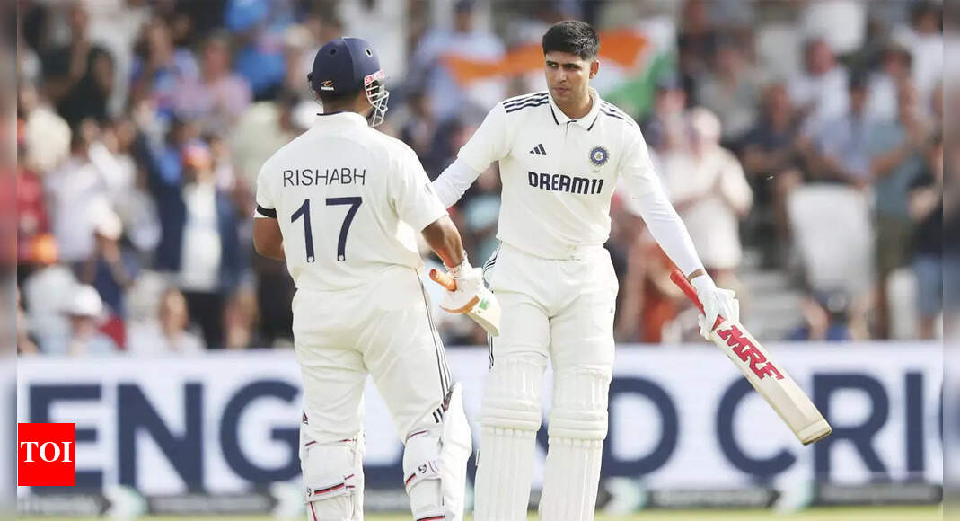 Ind vs Eng: 'Neeche Hi Reh ...' - Shubman Gill को ऋषभ पंत की स्टंप -माइक चेतावनी लीड्स टेस्ट के दौरान वायरल हो जाती है। क्रिकेट समाचार
