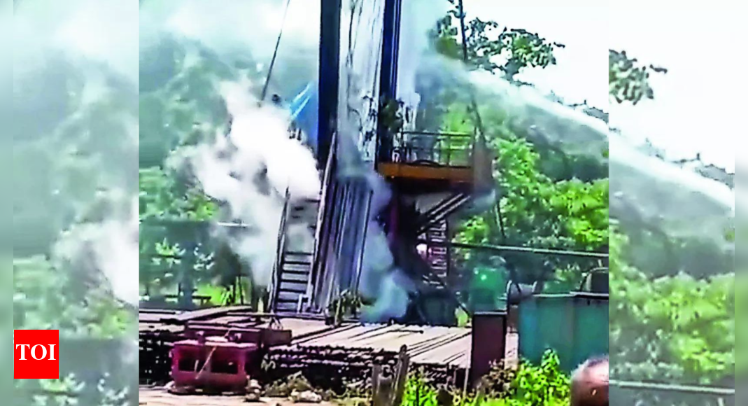 असम: 70 परिवार विस्फोट के बाद स्थानांतरित हो गए, ओएनजीसी रिग में गैस लीक | भारत समाचार