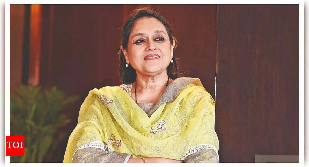 क्षेत्रीय सिनेमा बॉलीवुड की तुलना में अधिक दिलचस्प कहानियां पेश कर रहा है: सुप्रिया पाठक | गुजराती मूवी न्यूज
