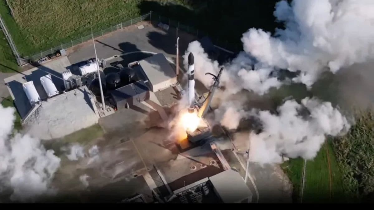 Rocket Lab Launches Private Earth-Observing Satellite Toward Orbit for BlackSky